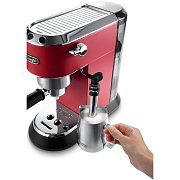 EC685.R ESPRESSO PÁKOVÉ DE'LONGHI