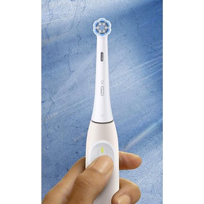 IO 2 SERIES RŮŽOVÁ ZUBNÍ KARTÁČEK ORAL B