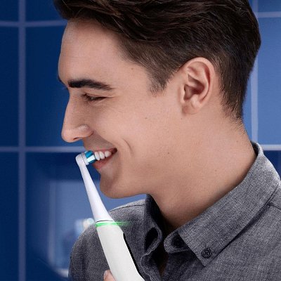 IO 6 SERIES DUO PACK ČERÁ/RŮŽOVÁ Oral-B