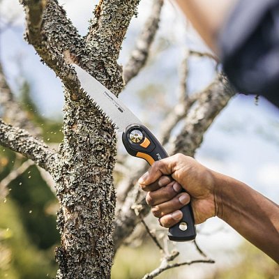 Skládací pila Plus SW68 FISKARS