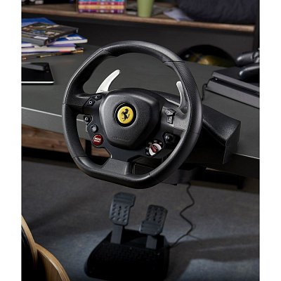 T80 Ferrari 488 sada volantu a pedálů