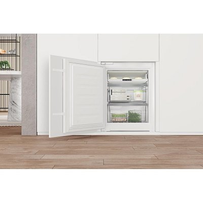 WHC18 T573 CHLAD. KOMBI VEST. WHIRLPOOL