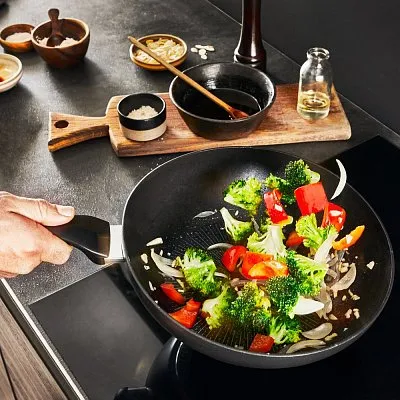 G2557572 UNLIMITED PÁNEV 22 cm TEFAL